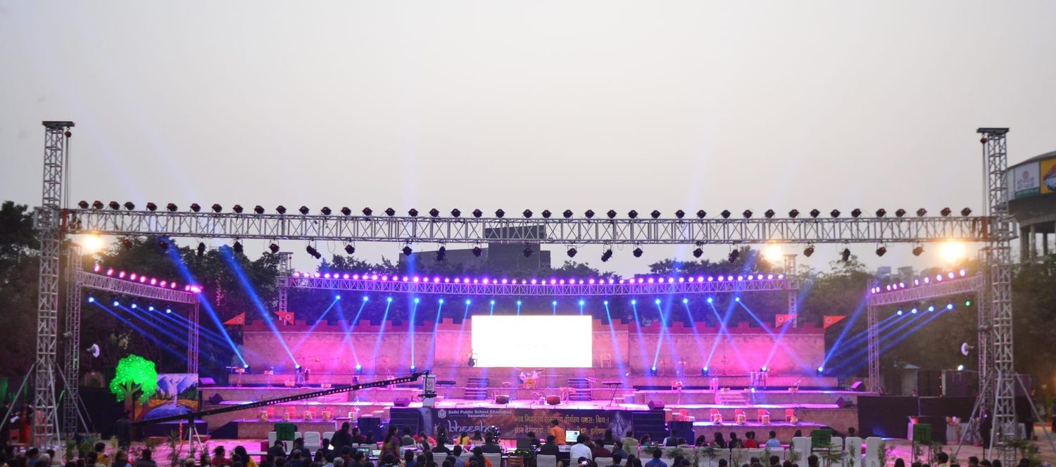 A moment from a KalaManch production
